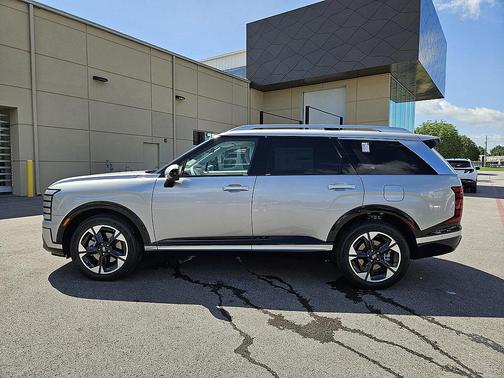 Typhoon Silver Metallic 2026 Hyundai PALISADE Limited