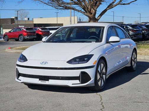 2025 Hyundai IONIQ 6 SE