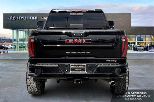 2024 GMC Sierra 2500 AT4