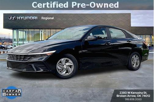 2025 Hyundai ELANTRA SE
