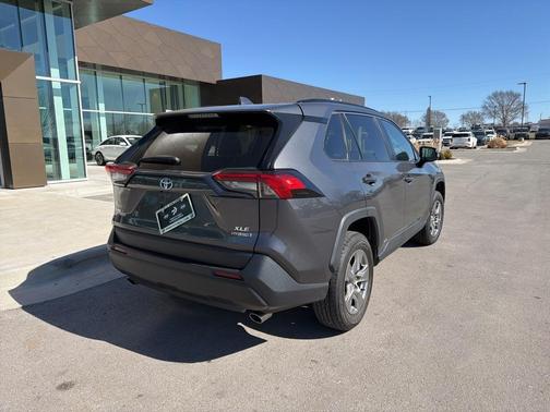 2024 Toyota RAV4 Hybrid XLE