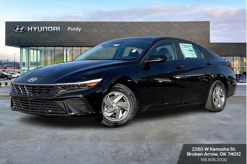2025 Hyundai ELANTRA SE