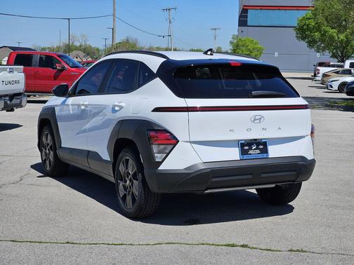 Atlas White 2026 Hyundai KONA SEL Sport