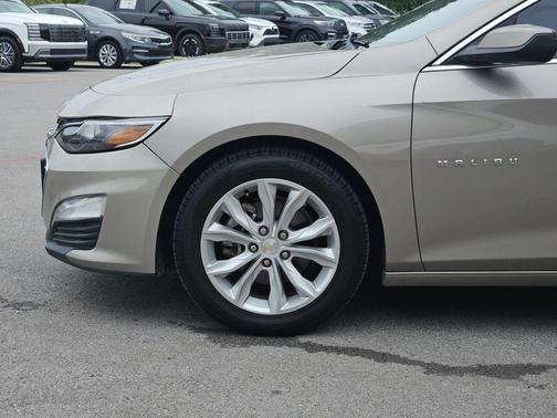 Mineral Gray Metallic 2022 Chevrolet Malibu FWD LT