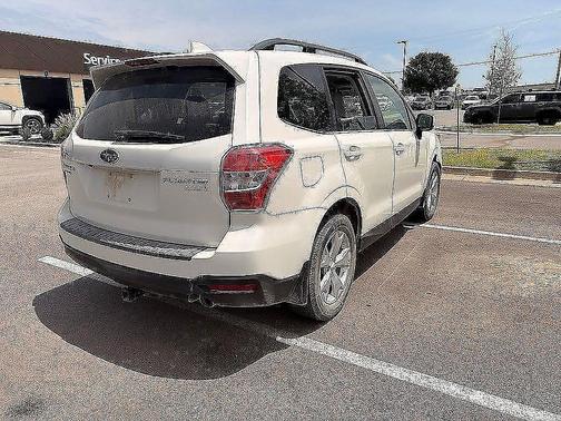 Crystal White Pearl 2016 Subaru Forester 2.5i Limited