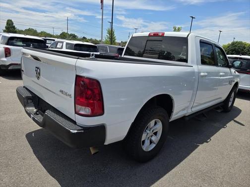 2019 RAM 1500 SLT