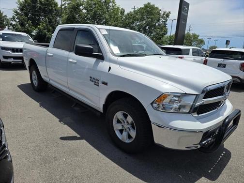 2019 RAM 1500 SLT