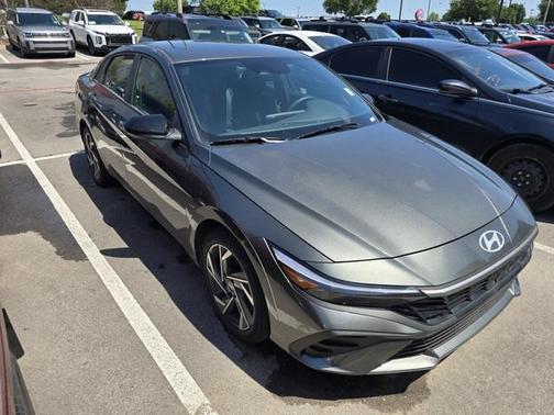 2025 Hyundai ELANTRA Sport