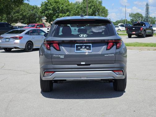 Ecotronic Gray 2026 Hyundai TUCSON Hybrid Blue SE