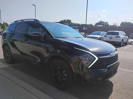 Ebony Black 2025 Kia Sportage S