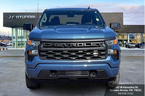2024 Chevrolet Silverado 1500 Custom