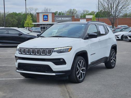Bright White Clearcoat 2025 Jeep Compass Limited
