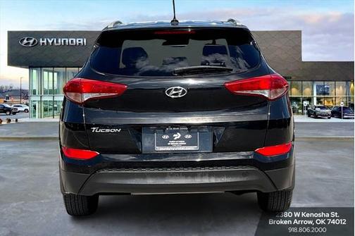 2017 Hyundai TUCSON SE