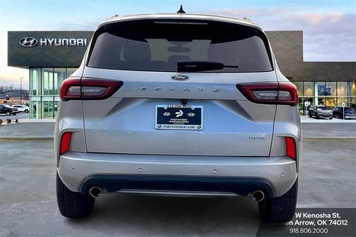 2023 Ford Escape ST-Line