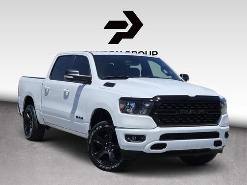 Bright White Clearcoat 2022 RAM 1500 Big Horn/Lone Star