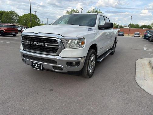 Bright White Clearcoat 2022 RAM 1500 Big Horn/Lone Star