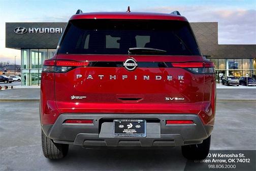 2024 Nissan Pathfinder SV 4WD
