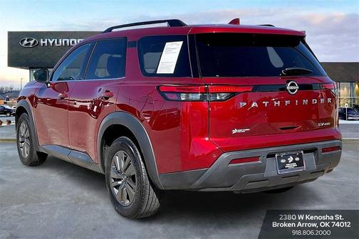 2024 Nissan Pathfinder SV 4WD