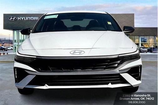 2025 Hyundai ELANTRA HEV SEL Sport