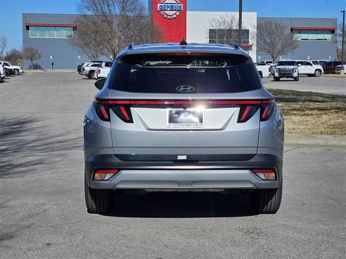 2026 Hyundai TUCSON SEL Premium