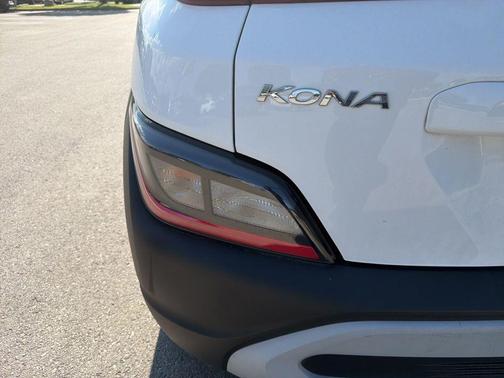 Lunar White 2023 Hyundai KONA SEL