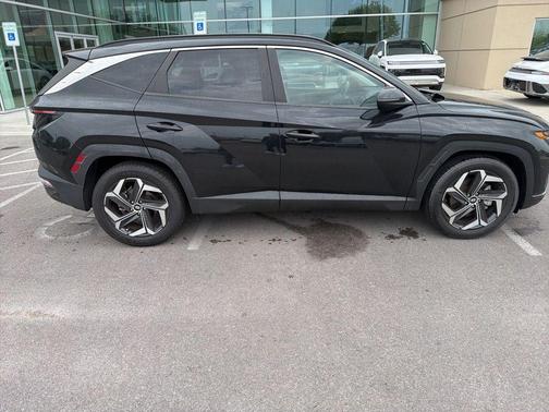 Phantom Black 2022 Hyundai TUCSON SEL
