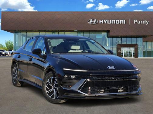 2026 Hyundai SONATA Hybrid Base