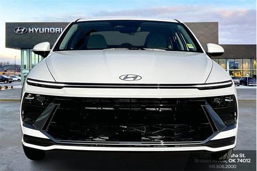 2025 Hyundai SONATA SE