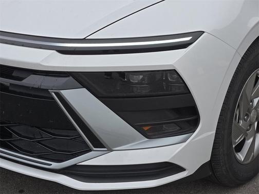 2025 Hyundai SONATA SE