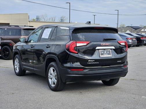 Ebony Twilight Metallic 2024 GMC Terrain SLE
