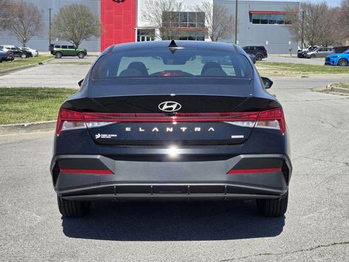 Abyss Black 2026 Hyundai ELANTRA HEV Blue