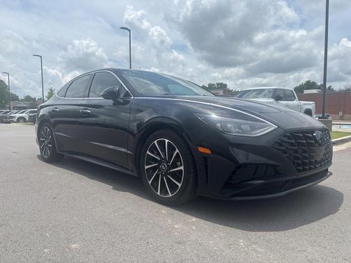 Phantom Black 2020 Hyundai SONATA SEL Plus