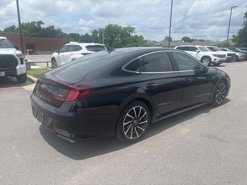 Phantom Black 2020 Hyundai SONATA SEL Plus