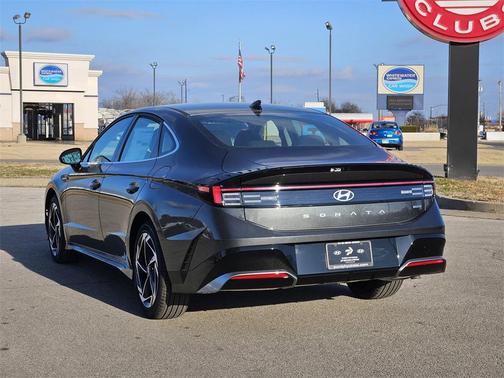 2026 Hyundai SONATA SEL