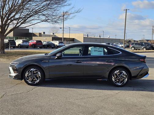 2026 Hyundai SONATA SEL