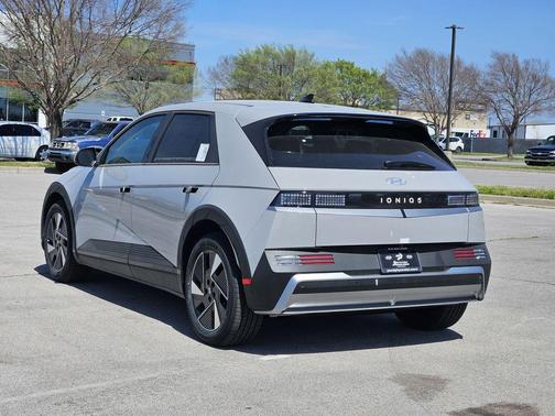 Cyber Gray 2026 Hyundai IONIQ 5 SEL