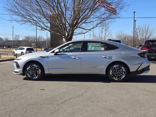 2026 Hyundai SONATA SEL