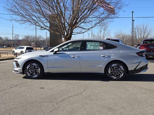 Aero Silver 2026 Hyundai SONATA SEL