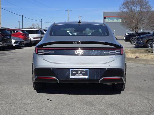 Aero Silver 2026 Hyundai SONATA SEL