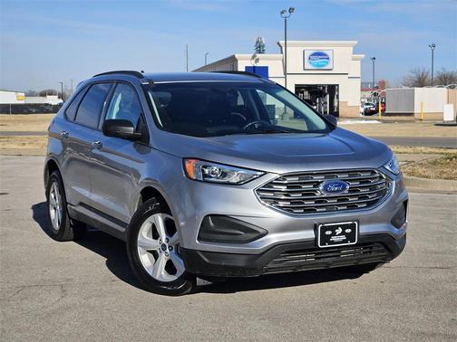 2020 Ford Edge SE