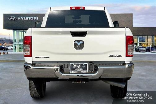 2024 RAM 2500 Big Horn Crew Cab 4x4 6'4' Box