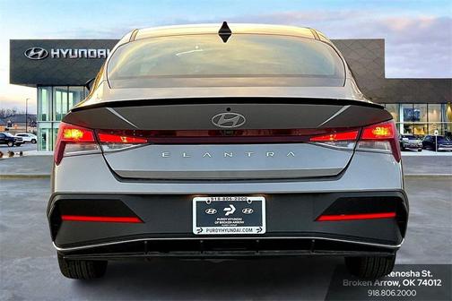2025 Hyundai ELANTRA Sport