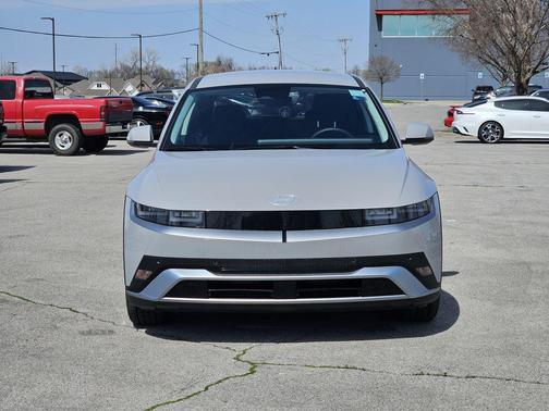 2026 Hyundai IONIQ 5 SE