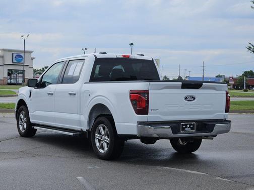 Oxford White 2025 Ford F-150 XLT