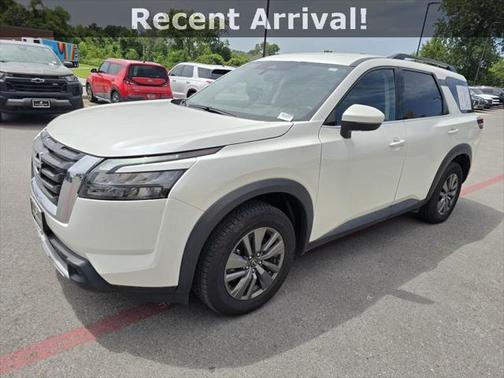 2024 Nissan Pathfinder SV FWD