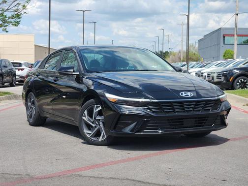 2025 Hyundai ELANTRA Limited