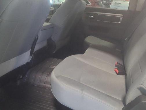 2018 RAM 1500 SLT