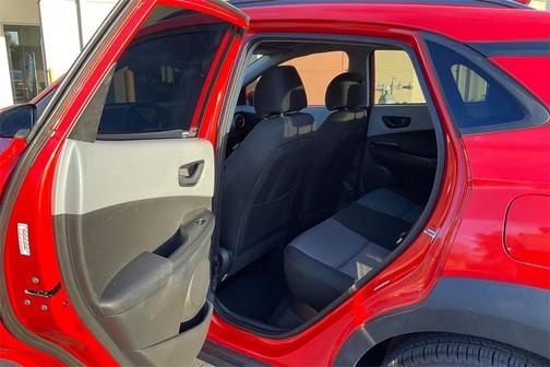 2020 Hyundai KONA SEL Plus