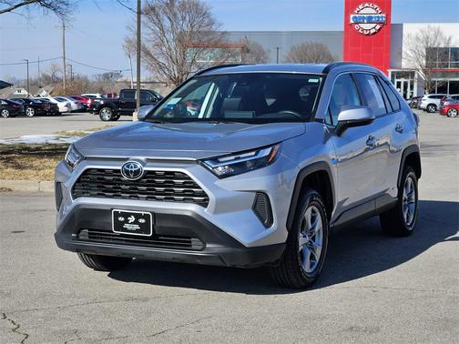 2025 Toyota RAV4 Hybrid XLE