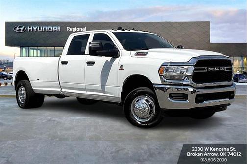 2024 RAM 3500 Tradesman Crew Cab 4x4 8' Box
